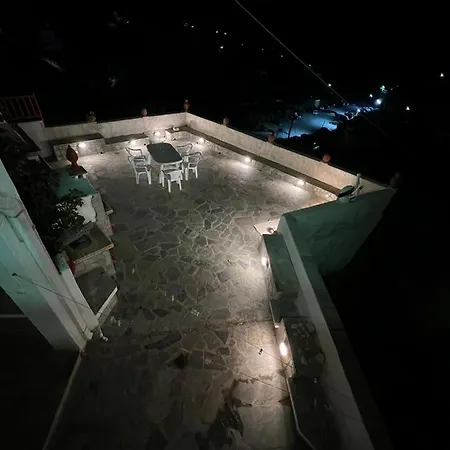 Holiday home Christina 2 *